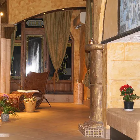 Хотел Boutique Troy 3*